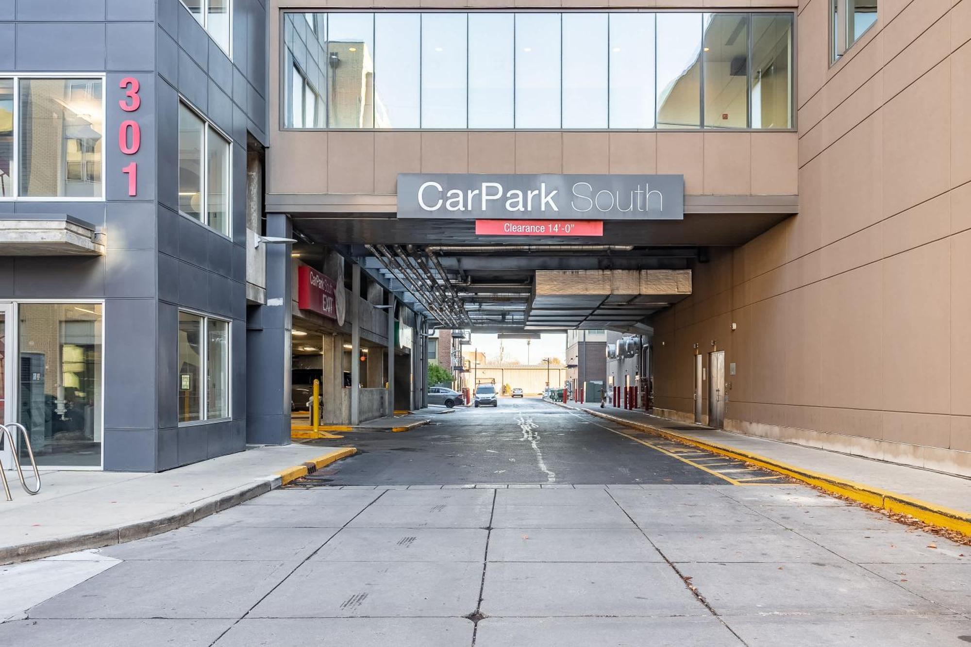 Free Parking Gym & Pool Downtown At Cityway Appartement *